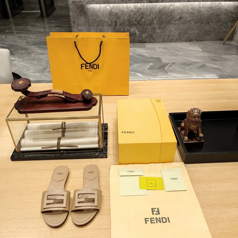Sandali Fendi 2024'  Altezza Tacco 2cm 35-41