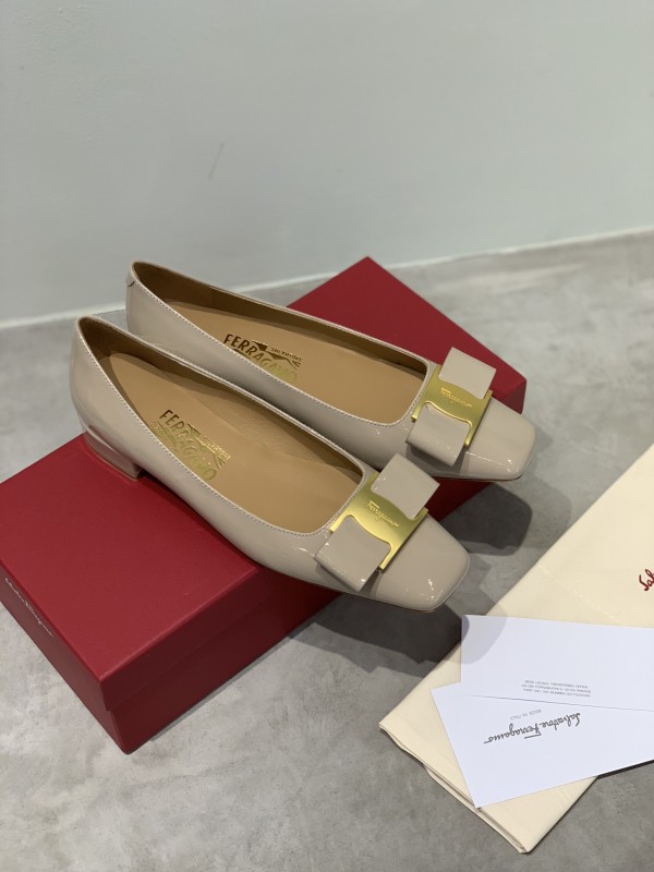 Scarpe  Ferragamo Altezza tacco 2,5cm/4,5cm 35-41