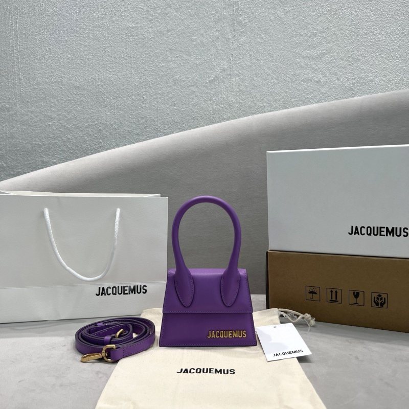 Jacquemus modello: 2102 12x8x5cm