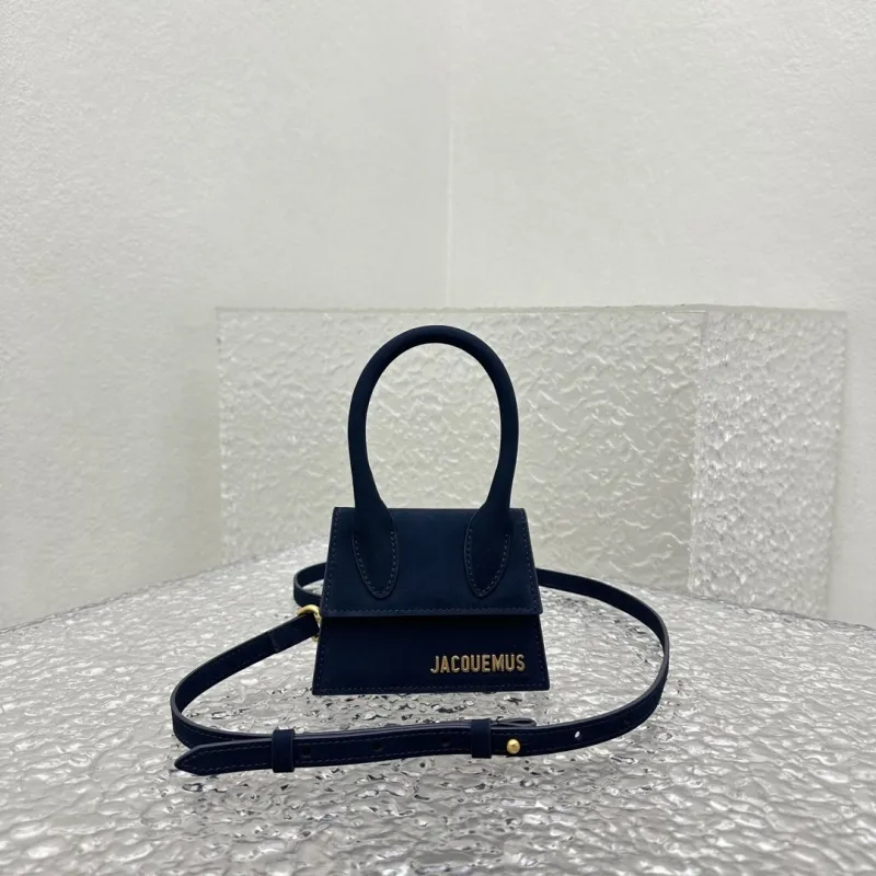 Jacquemus modello: 2102 12x8x5cm