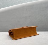 Jacquemus modello: 2056  24x13x7cm / 18x6x7cm