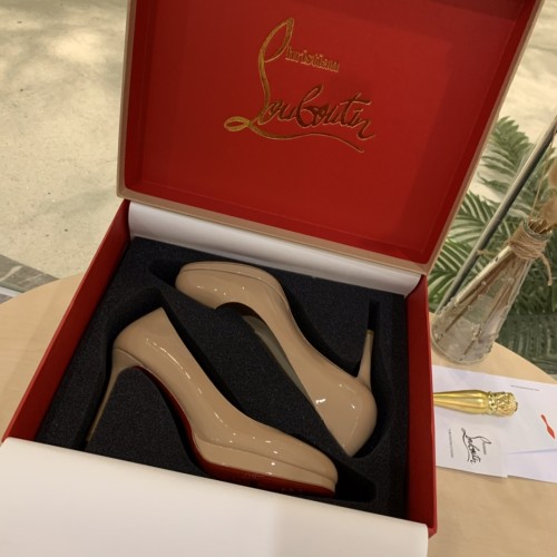 Sandali Christian LouBoutin  Altezza Tacco 8cm 35-42