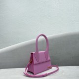 Jacquemus modello: 24x18x10cm