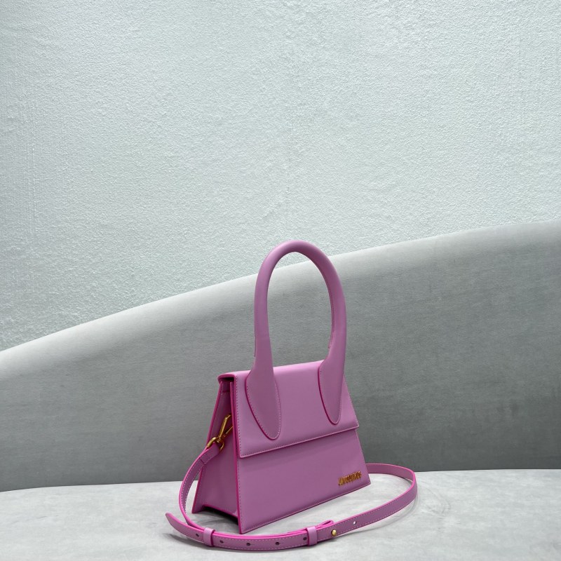 Jacquemus modello: 24x18x10cm