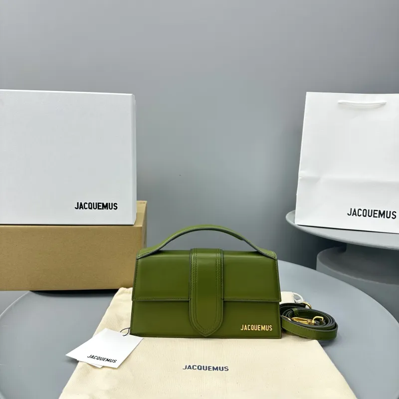 Jacquemus modello: 2056 24x13x7cm