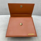 Jacquemus modello: 24x18x10cm
