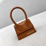 Jacquemus modello: 2102 12x8x5cm