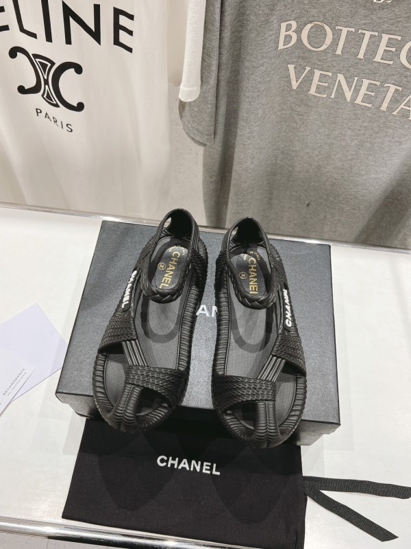 Chanel 2024  35-40