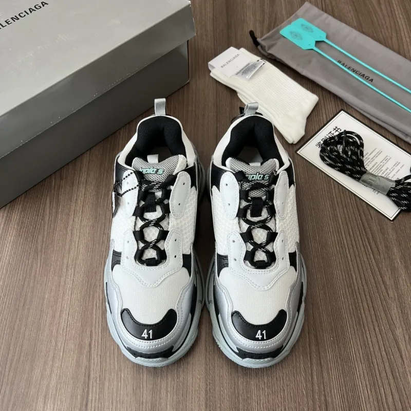 Scarpe Balenciaga Triple S 2024' 35-46