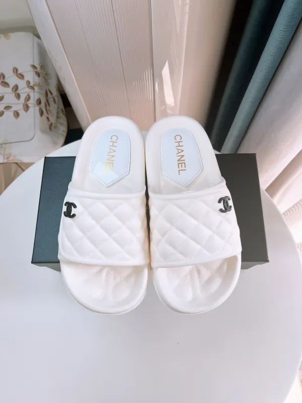 Chanel 2024  35-42