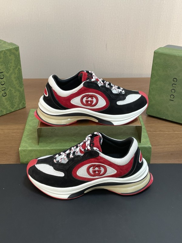 GUCCI 2024'  35-44