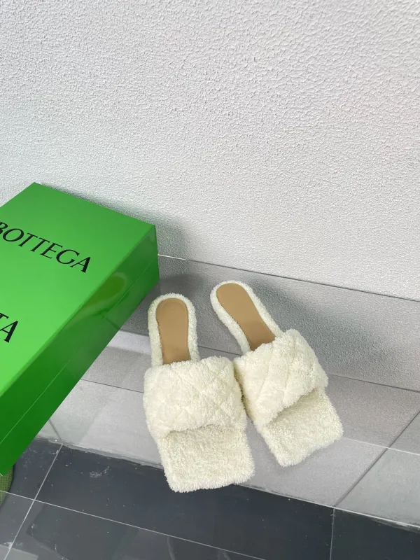 Bottega Veneta  35-42