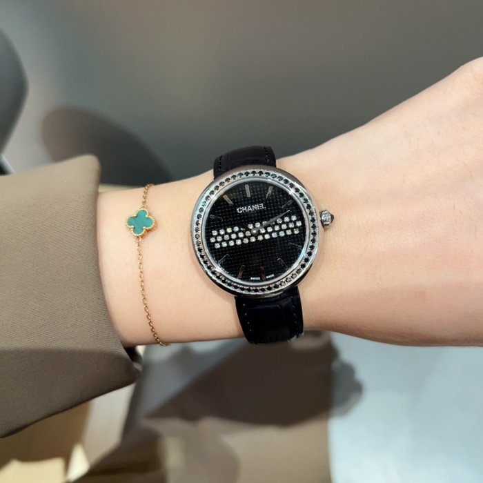 OROLOGI Chanel