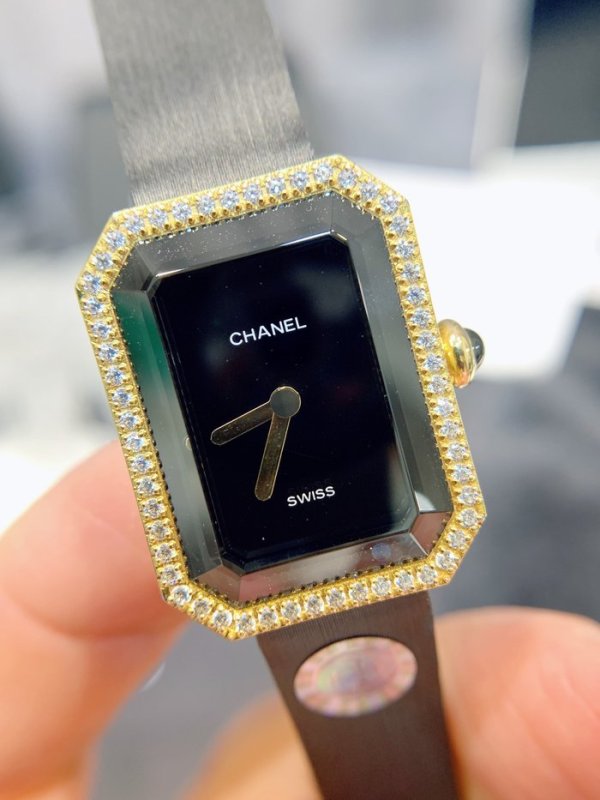 OROLOGI Chanel