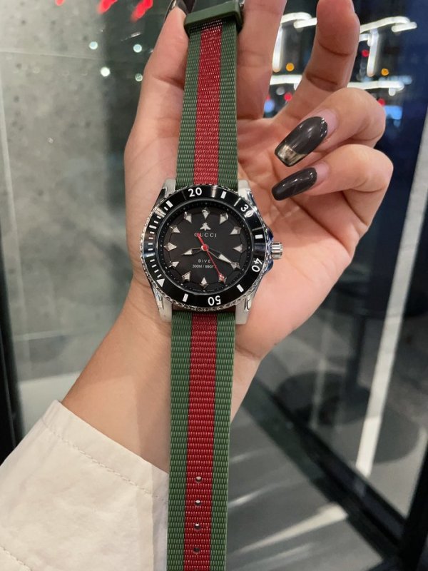 OROLOGI Gucci