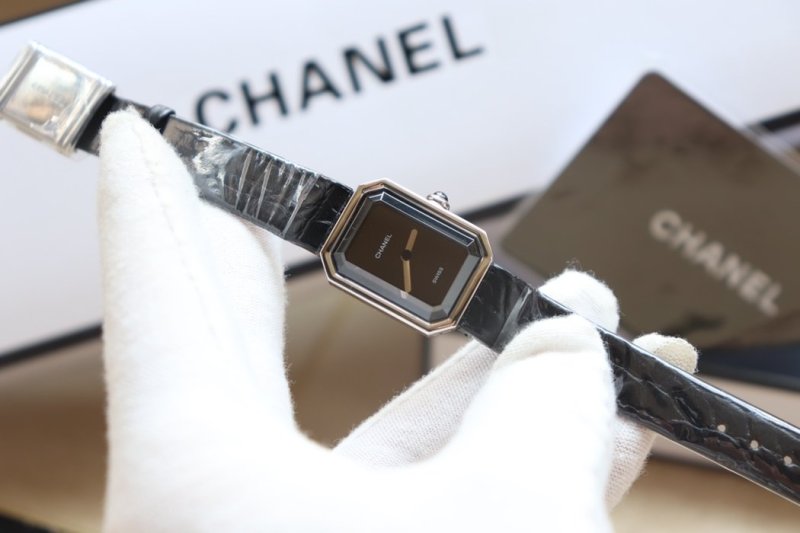 OROLOGI Chanel