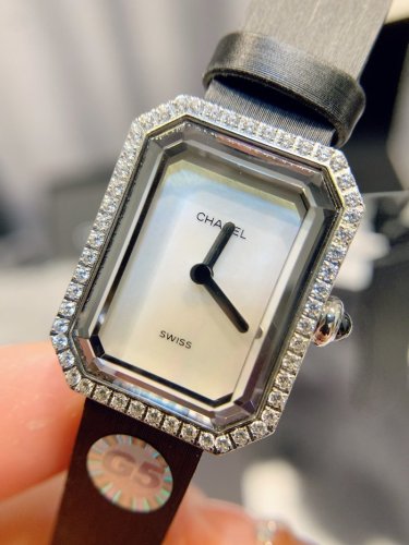 OROLOGI Chanel