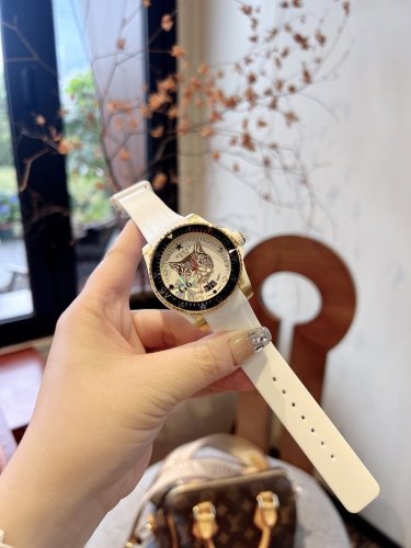 OROLOGI Gucci