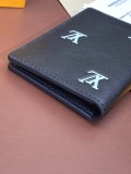 LV  M61696  8x11cm