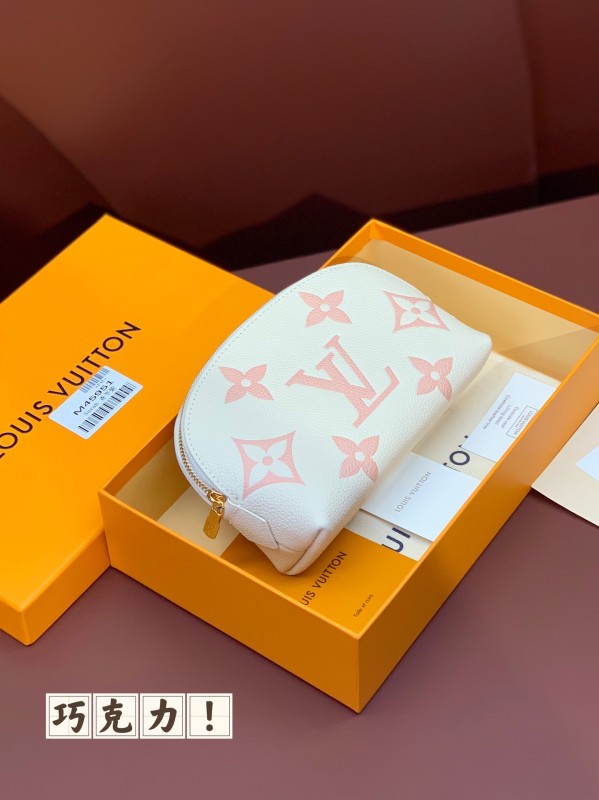LV  M45915 17*12*6cm