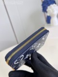 LV  M82483  11 x 8.5 x 2 cm