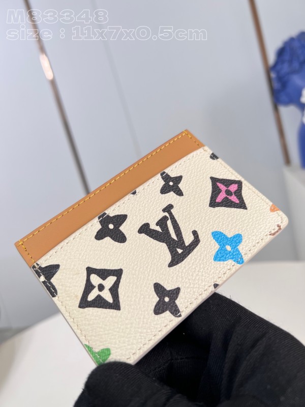 LV M83348 11 x 7 x 0.5CM