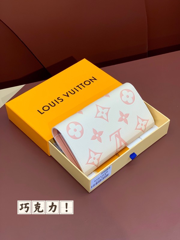 LV M81049 19.5x10.5x2.5cm