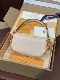 LV M82211  23.5×12×4.3cm
