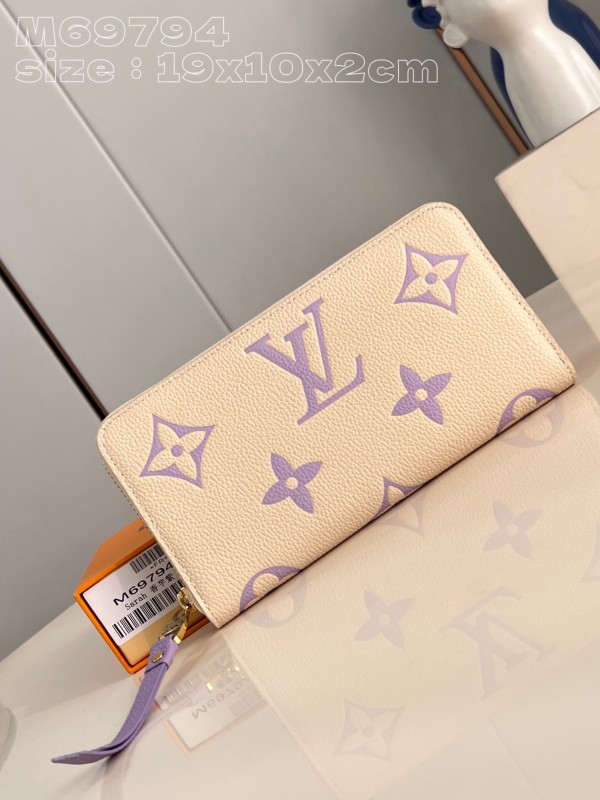 LV  M69794 19.5 x 10.5 x 2.5cm