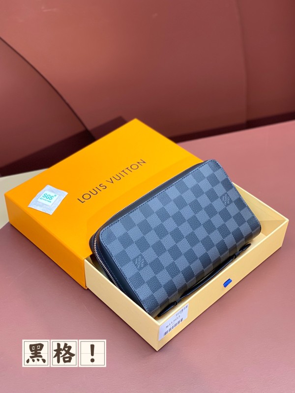 LV M41503  22x13.5x4cm