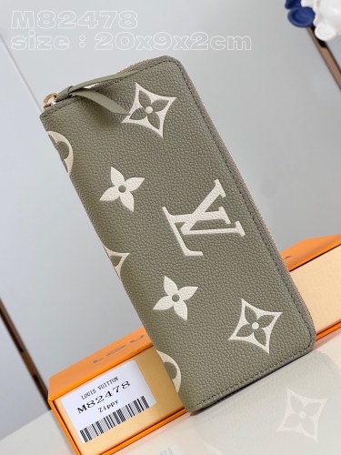 LV   M82478 Clémence 20 x 9 x 2cm