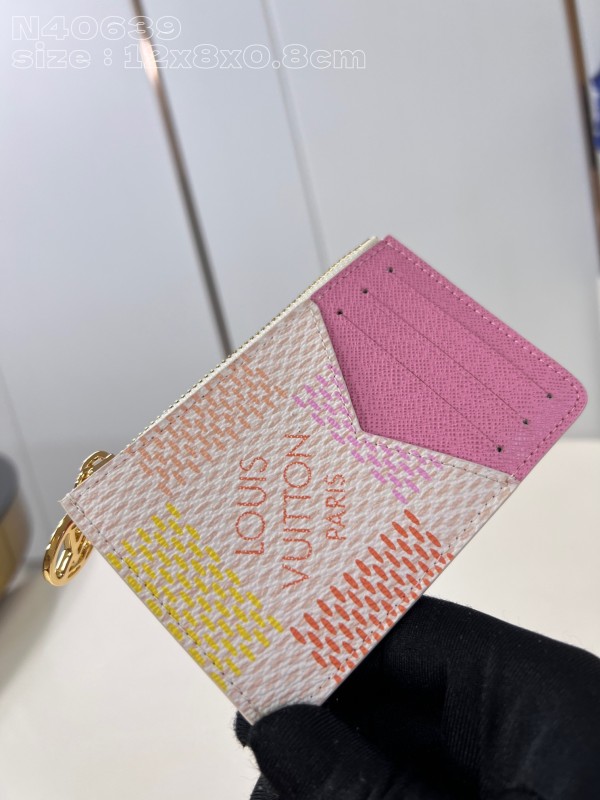 LV  N40639 12x8x0.8cm