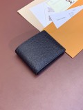 LV M64002  11.0 x 8.5 x 1.0 cm