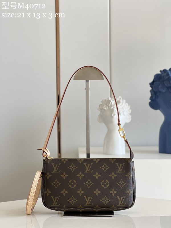 LV  M40712 21 x 13 x 3 cm