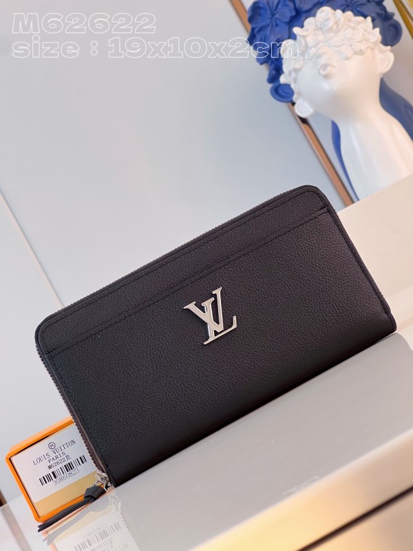 LV  M62622 19.5 x 10 x 2.5cm
