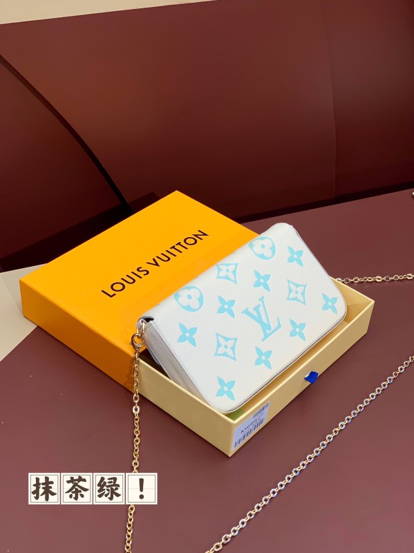 LV M69977 21.0 x 12.0 x 3.0 cm