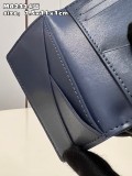 LV   M82324 7.5x11x1cm