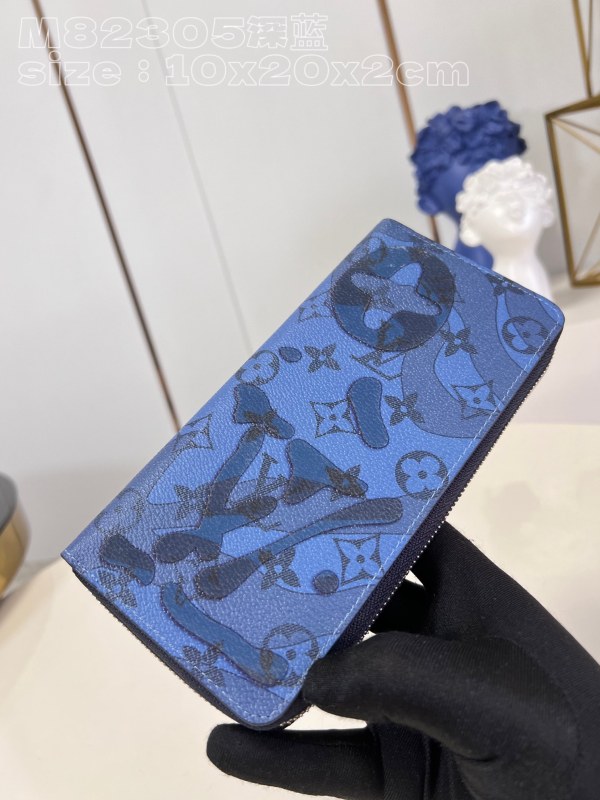 LV  M82305 10x20x2cm