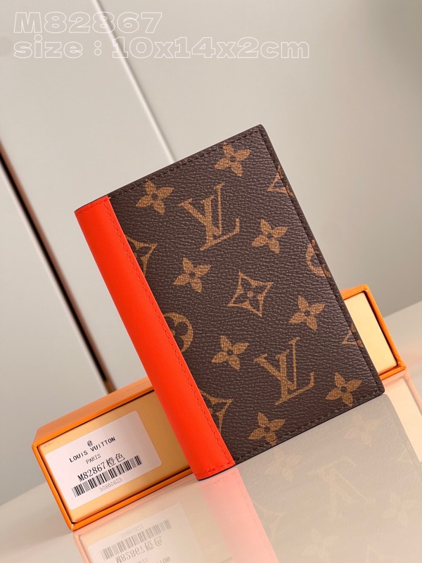 LV  M82867 M28268  10 x 14 x 2.5cm