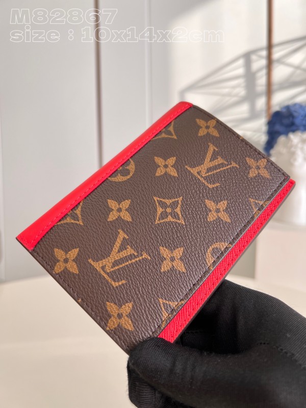 LV  M82867 M28268  10 x 14 x 2.5cm