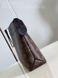 LV  M82543 32 x 21 x 8cm