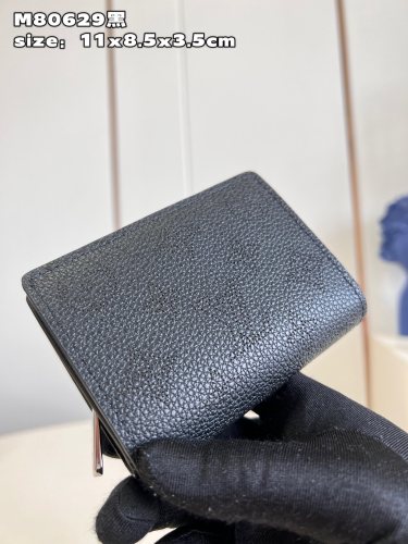 LV  M80629 11x8.5x3.5cm