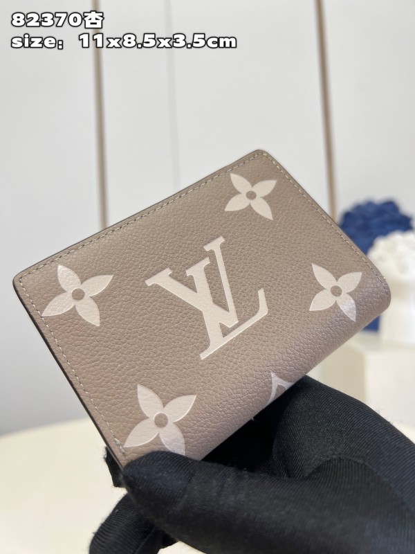 LV M82370 11 x 8.5 x 3.5cm