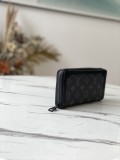 LV  M80558  19.5 x 10 x 2 cm