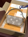 LV M82211  23.5×12×4.3cm