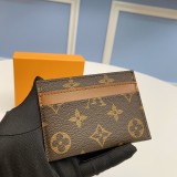 LV  M621110 11x7cm