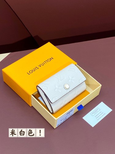 LV  M64421  10x7cm