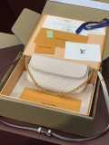 LV M82211  23.5×12×4.3cm