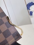 LV   M66543 11x8x1cm