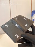 LV  M83192  7.5 x 11 x 1 cm